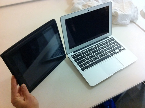 MacBook Air 11" vs. iPad - DROOL